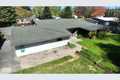 401 Bayard Drive, Grants Pass, OR 97527 - Photo 34