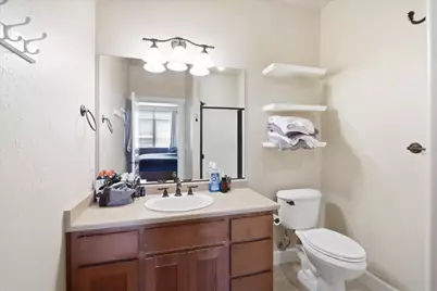 729 Amhurst Way, Medford, OR 97504 - Photo 18