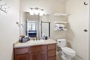 729 Amhurst Way, Medford, OR 97504 - Photo 18