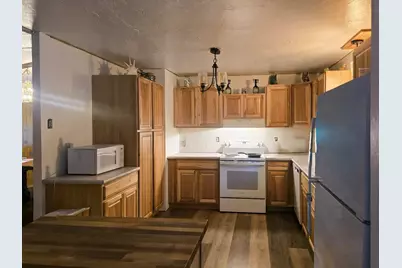 100 Linkhart Drive, Selma, OR 97538 - Photo 6