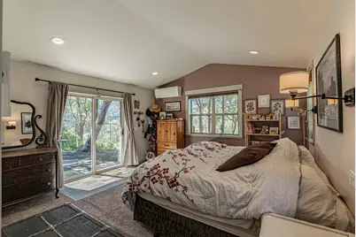 9449 Wagner Creek Road, Talent, OR 97540 - Photo 22