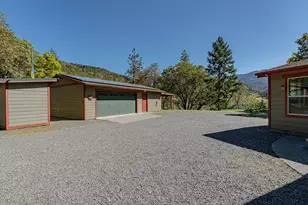 9449 Wagner Creek Rd, Talent, OR 97540 - Photo 42