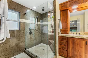 1310 NW Highland Ave, Grants Pass, OR 97526 - Photo 22