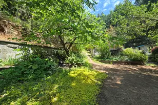 1449 Queen of Bronze Rd, Cave Junction, OR 97523 - Photo 82