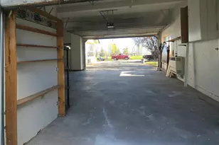 939 N Alameda Ave, Klamath Falls, OR 97601 - Photo 52