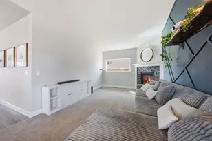 62735 Hawkview Road, Bend, OR 97701 - Photo 16