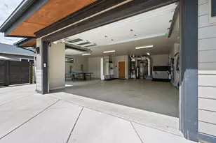 3125 NW Blodgett Wy, Bend, OR 97703 - Photo 46