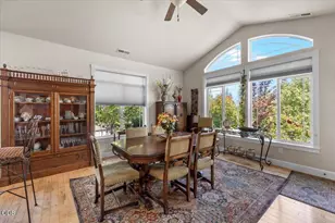 224 Landau Ln, Grants Pass, OR 97527 - Photo 12