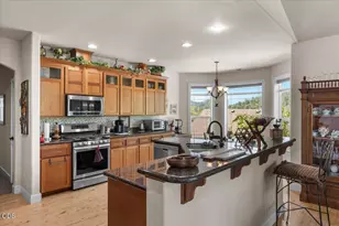 224 Landau Ln, Grants Pass, OR 97527 - Photo 14