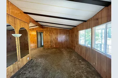 1095 Lee Roze Lane, Grants Pass, OR 97527 - Photo 10