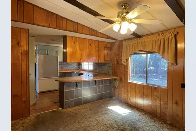 1095 Lee Roze Lane, Grants Pass, OR 97527 - Photo 12