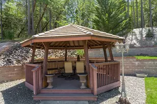 455 Dutcher Creek Rd, Grants Pass, OR 97527 - Photo 10