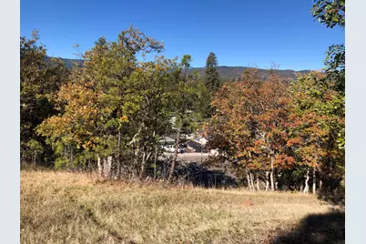 192 Cindy Way, Shady Cove, OR 97539 - Photo 8