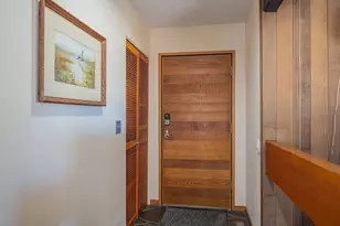 57258 Island Rd, Sunriver, OR 97707 - Photo 4