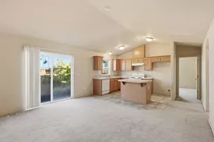 2879 NE Jackdaw Dr, Bend, OR 97701 - Photo 16