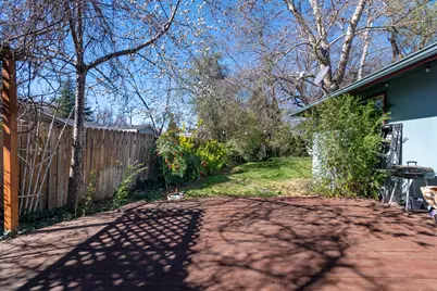 540 Eastwood Drive, Medford, OR 97504 - Photo 24