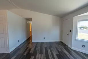 701 SW 23rd St, Redmond, OR 97756 - Photo 4