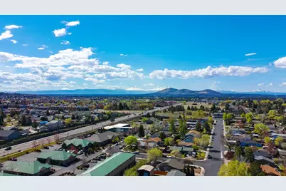 701 SW 23rd Street, Redmond, OR 97756 - Photo 36