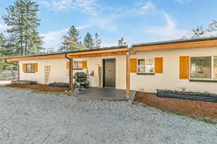 2555 Old Military Rd, Central Point, OR 97502 - Photo 24