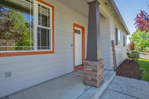 2702 Eagle Creek Dr, White City, OR 97503 - Photo 8