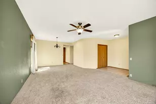 1027 Oak Knoll Dr, Ashland, OR 97520 - Photo 8