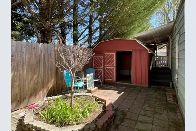 1055 N 5th #UNIT 102, Jacksonville, OR 97530 - Photo 6