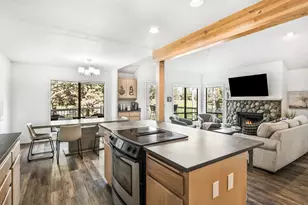 3020 NW Clubhouse Dr, Bend, OR 97703 - Photo 20