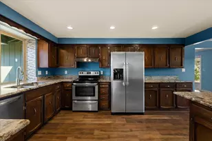 2384 Amaryllis St, Medford, OR 97504 - Photo 16