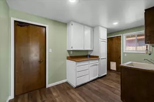 2384 Amaryllis St, Medford, OR 97504 - Photo 20