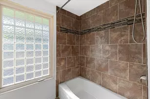 2384 Amaryllis St, Medford, OR 97504 - Photo 26