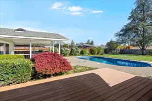 2384 Amaryllis St, Medford, OR 97504 - Photo 42