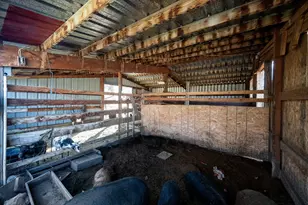 3828 NE 45th St, Redmond, OR 97756 - Photo 32