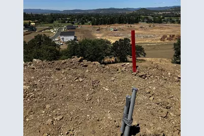 450 Quail Nest #85, Eagle Point, OR 97524 - Photo 2