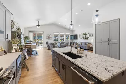 3638 SW 45th Street, Redmond, OR 97756 - Photo 8