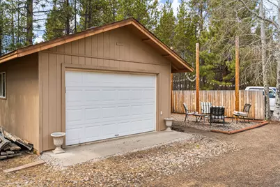 56005 Browning Drive, Bend, OR 97707 - Photo 16
