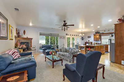 1028 Buck Point Street, Central Point, OR 97502 - Photo 8