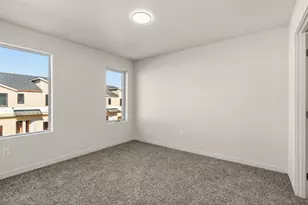 2028 Sunset Dr, Medford, OR 97501 - Photo 14