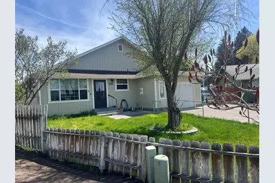 5581 Lockford Drive, Klamath Falls, OR 97603 - Photo 2