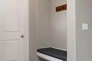 2557 NW Spruce Pl, Redmond, OR 97756 - Photo 16