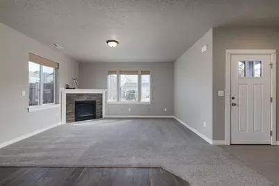 2557 NW Spruce Place, Redmond, OR 97756 - Photo 2