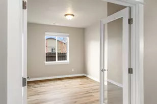 4485 SW Salmon Ave, Redmond, OR 97756 - Photo 8