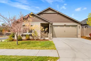 4485 SW Salmon Ave, Redmond, OR 97756 - Photo 1