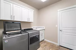 4485 SW Salmon Ave, Redmond, OR 97756 - Photo 28