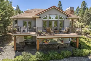 19635 Clear Night Dr, Bend, OR 97702 - Photo 2