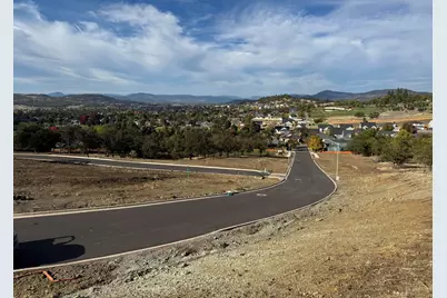 468 Pinnacle Ridge #88, Eagle Point, OR 97524 - Photo 1