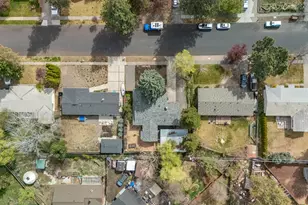 1382 NE Drost Dr, Bend, OR 97701 - Photo 2