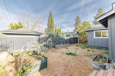 1382 NE Drost Drive, Bend, OR 97701 - Photo 44