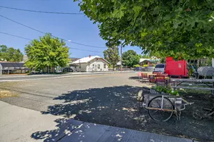 234 S Canyon Blvd, John Day, OR 97845 - Photo 6