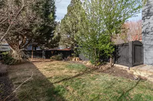 2936 NE Red Oak Dr, Bend, OR 97701 - Photo 12