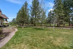 17010 Royal Coachman Dr, Sisters, OR 97759 - Photo 50